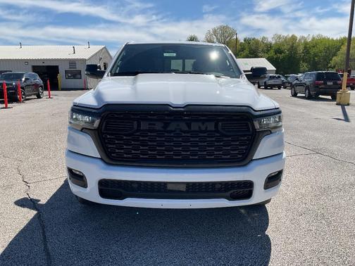 Bright White Clearcoat 2026 RAM 1500 Big Horn/Lone Star