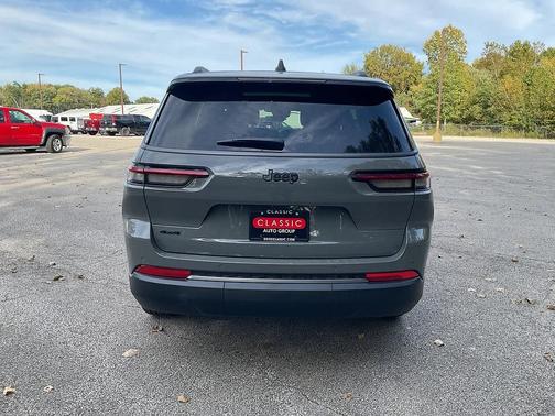 Sting-Gray Clearcoat 2027 Jeep Grand Cherokee L Limited