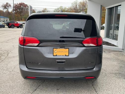 2020 Chrysler Pacifica L