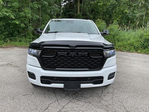 Bright White Clearcoat 2025 RAM 1500 Big Horn/Lone Star