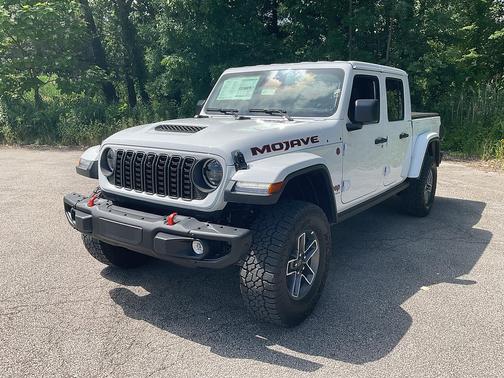 Bright White Clearcoat 2026 Jeep Gladiator Mojave X 4x4