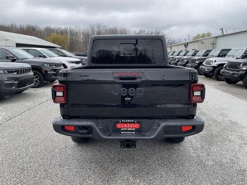 2025 Jeep Gladiator Willys