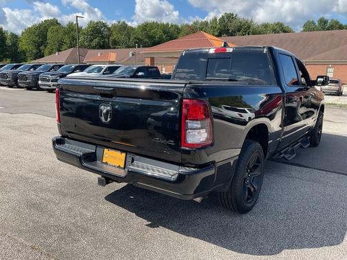 2022 RAM 1500 Big Horn Crew Cab 4x4