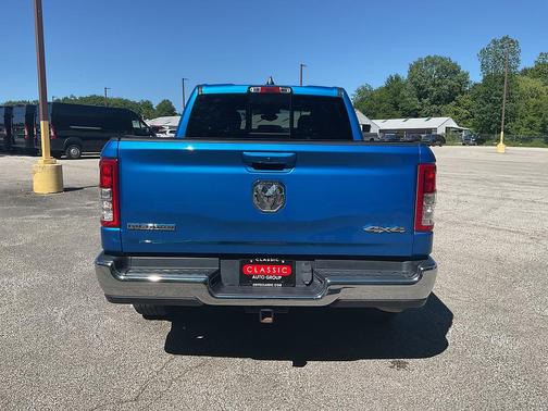 Hydro Blue Pearlcoat 2022 RAM 1500 Big Horn/Lone Star