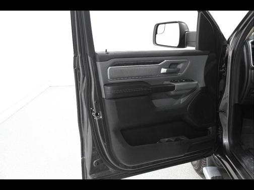 Granite Crystal Metallic Clearcoat 2020 RAM 1500 Big Horn/Lone Star