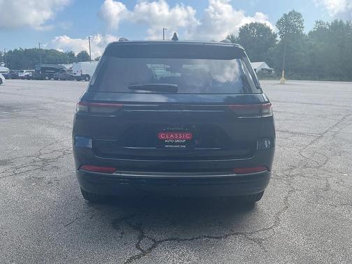 Fathom Blue Pearlcoat 2027 Jeep Grand Cherokee Limited