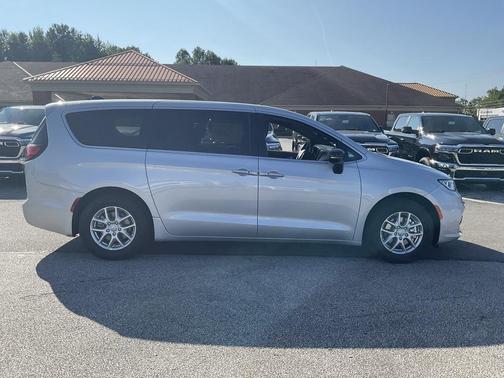 2026 Chrysler Pacifica L