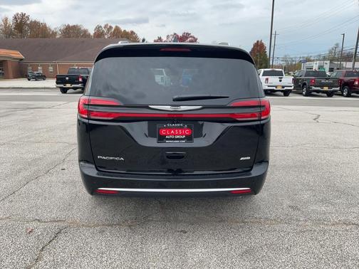 2026 Chrysler Pacifica L