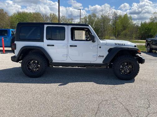 Bright White Clearcoat 2026 Jeep Wrangler Willys