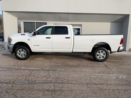 2026 RAM 2500 Big Horn Crew Cab 4x4 8' Box