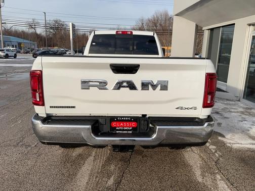 2026 RAM 2500 Big Horn Crew Cab 4x4 8' Box