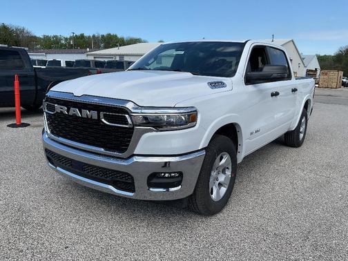 Bright White Clearcoat 2026 RAM 1500 Big Horn/Lone Star