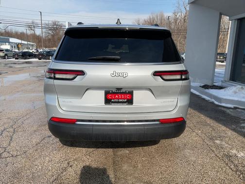 Silver Zynith 2026 Jeep Grand Cherokee L Altitude