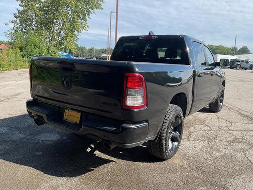 Diamond Black Crystal Pearlcoat 2024 RAM 1500 Tradesman