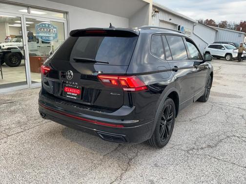 2022 Volkswagen Tiguan 2.0T SE R-Line Black 4MOTION
