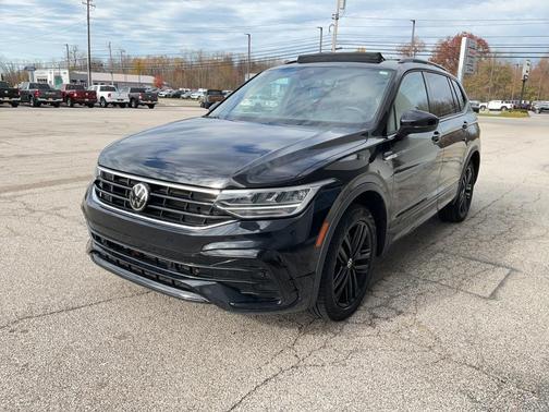 2022 Volkswagen Tiguan 2.0T SE R-Line Black 4MOTION