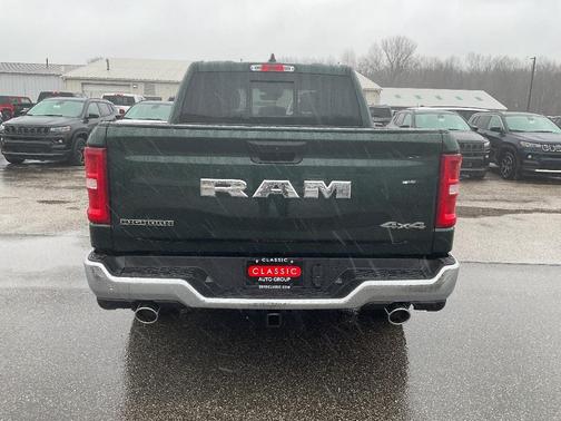 Serrano Green Metallic 2026 RAM 1500 Big Horn/Lone Star