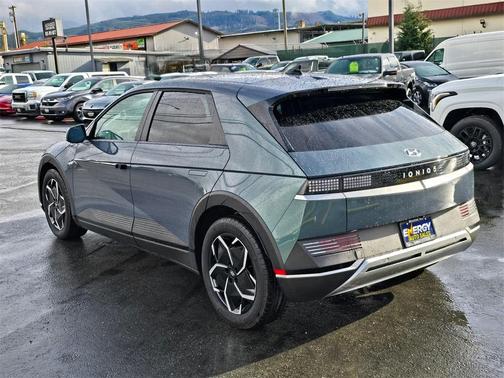 2024 Hyundai IONIQ 5 SEL