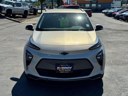Silver 2023 Chevrolet Bolt EUV LT