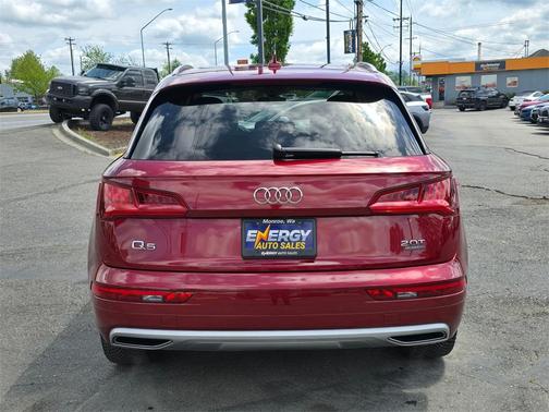 2018 Audi Q5 2.0T Prestige