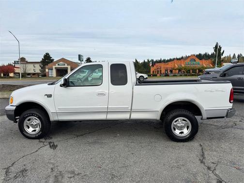 2000 Ford F-150 XLT SuperCab