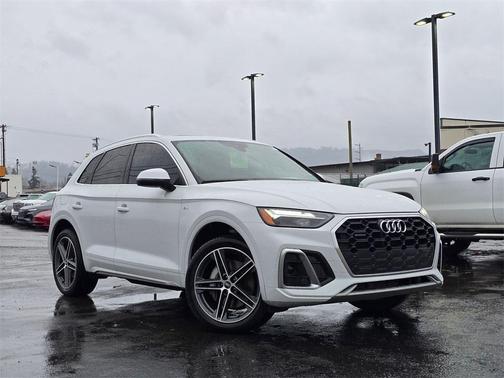 2022 Audi Q5 e 55 S line quattro Premium