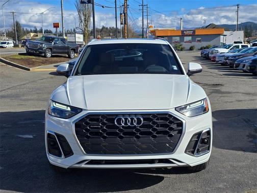 2022 Audi Q5 e 55 S line quattro Premium