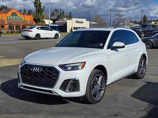 2022 Audi Q5 e 55 S line quattro Premium