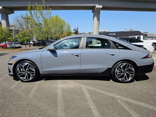 2024 Hyundai IONIQ 6 SEL
