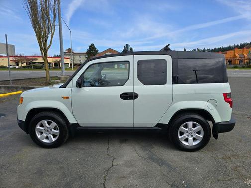 Polished Metal 2011 Honda Element EX