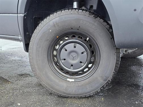 2024 Mercedes-Benz Sprinter 2500 170 WB