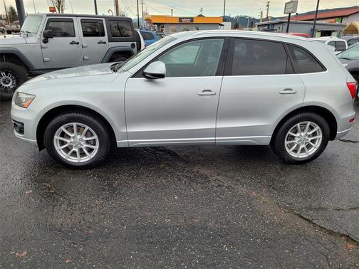 Photo 4 of 30 of 2012 Audi Q5 2.0T Premium