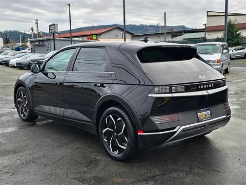 2024 Hyundai IONIQ 5 SEL