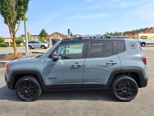 2017 Jeep Renegade Trailhawk