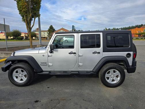 2011 Jeep Wrangler Unlimited Sport