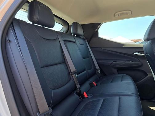 2022 Chevrolet Bolt EUV LT