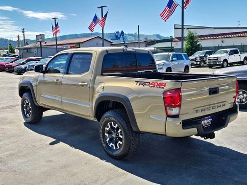 Quicksand 2017 Toyota Tacoma TRD Off Road