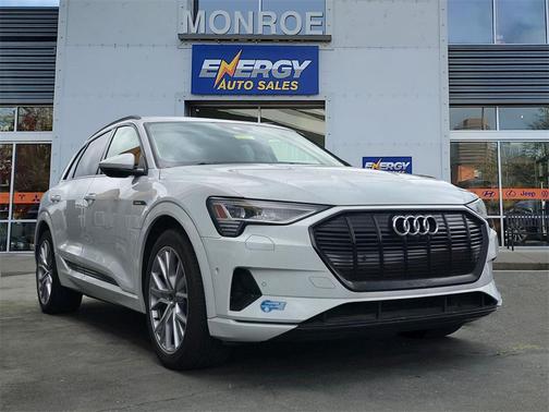 2021 Audi e-tron Prestige