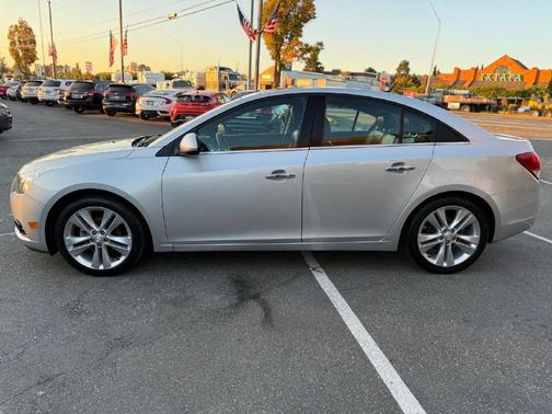 Silver Ice Metallic 2014 Chevrolet Cruze LTZ