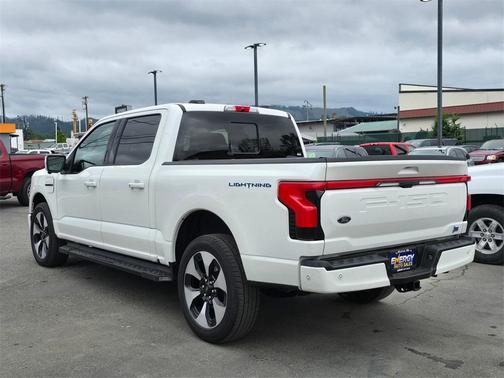 2022 Ford F-150 Lightning Platinum