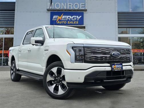 2022 Ford F-150 Lightning Platinum