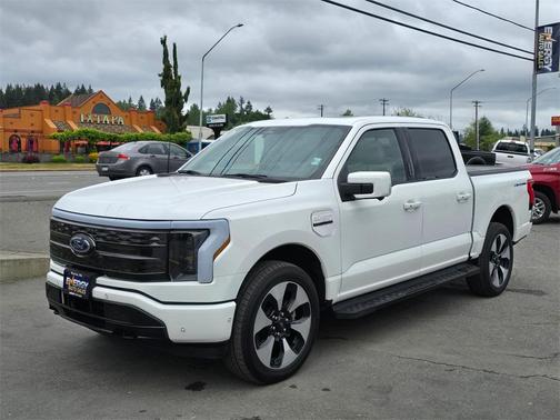 2022 Ford F-150 Lightning Platinum