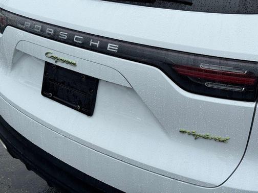 Carrara White Metallic 2019 Porsche Cayenne Base
