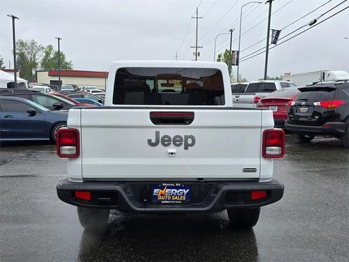 2022 Jeep Gladiator Overland