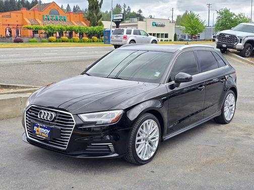 Brilliant Black 2018 Audi A3 e-tron 1.4T Premium