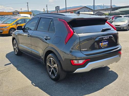 2023 Kia Niro EX