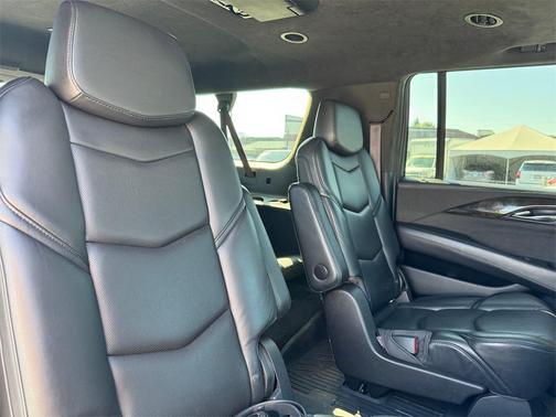 2017 Cadillac Escalade ESV Platinum