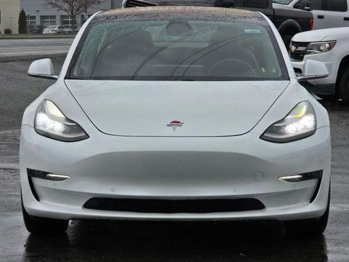 White 2018 Tesla Model 3 Long Range