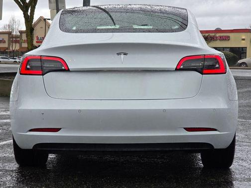 White 2018 Tesla Model 3 Long Range