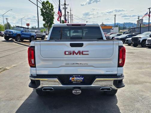 Summit White 2025 GMC Sierra 1500 SLT